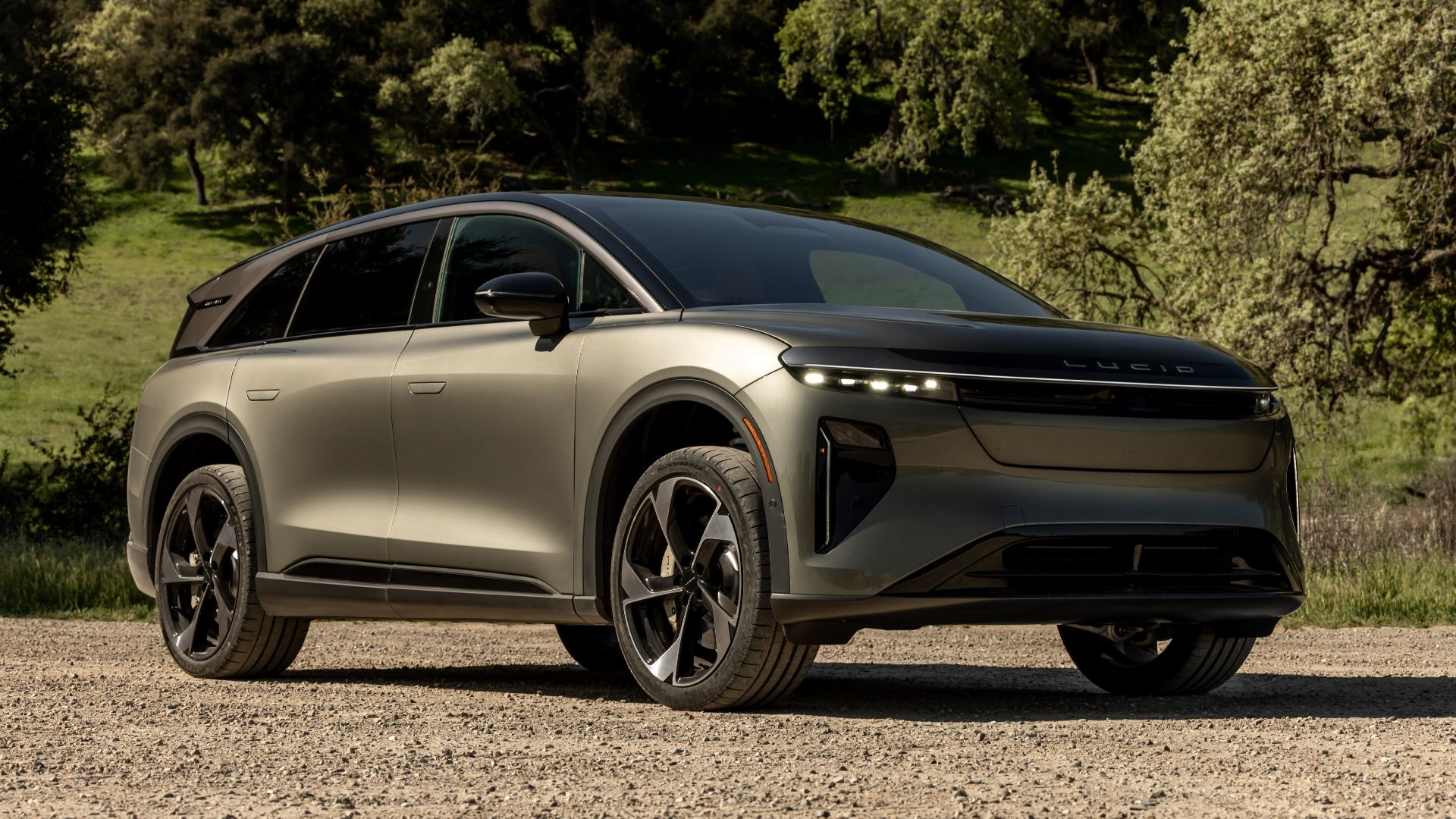 Lucid Gravity Touring