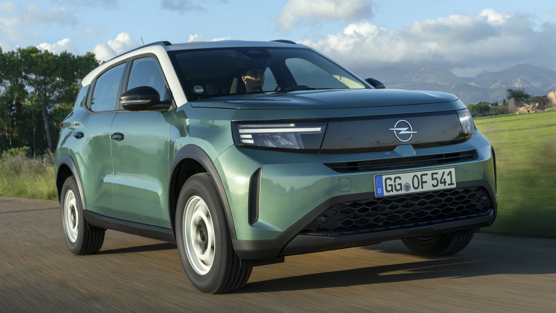Opel Frontera Hybrid Opel Frontera Hybrid